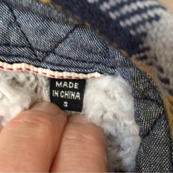 New Mountain Peak Shirt Jacket Sherpa lining Sundance Catalog - Picture 6 of 8